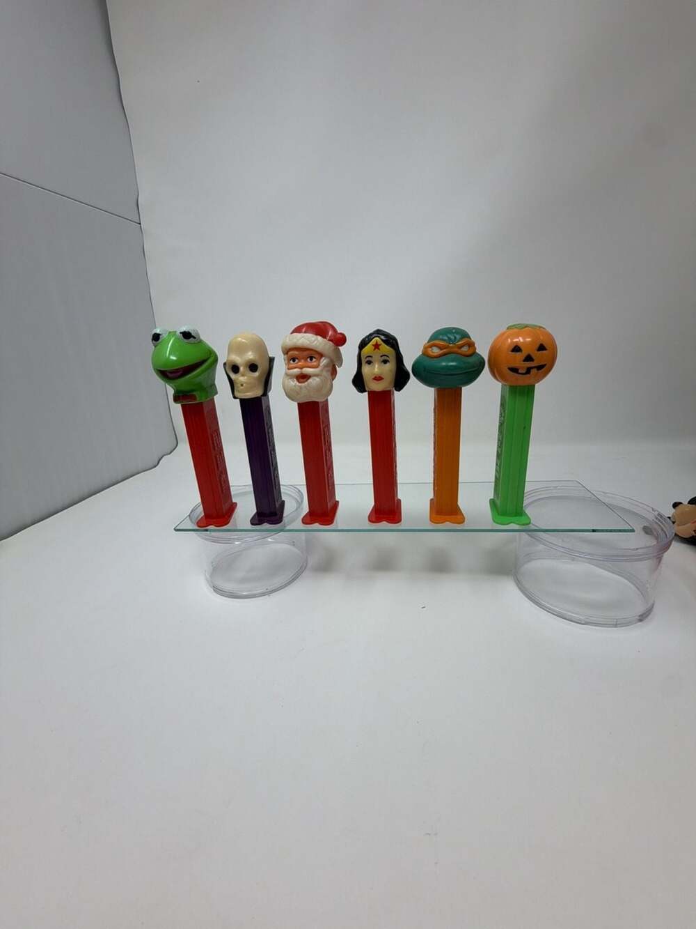 Lot of 6 Vintage PEZ Candy Dispensers (Kermit the Frog, Skull, Santa Claus, Wond
